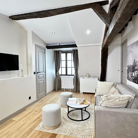 Le Marais' Finest Luxurious Apartment Parijs Buitenkant foto
