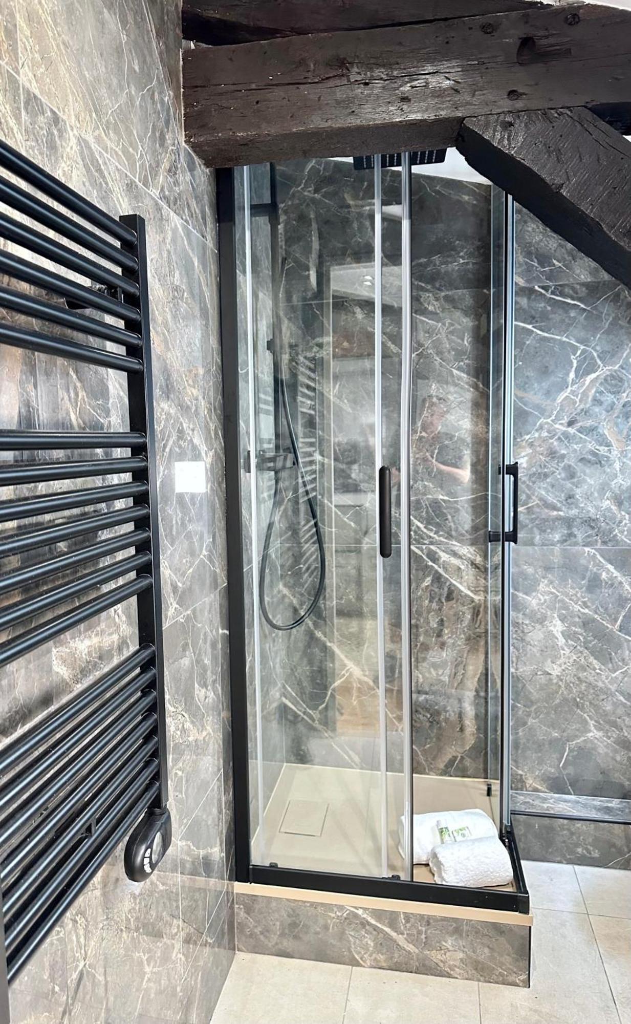 Le Marais' Finest Luxurious Apartment Parijs Buitenkant foto